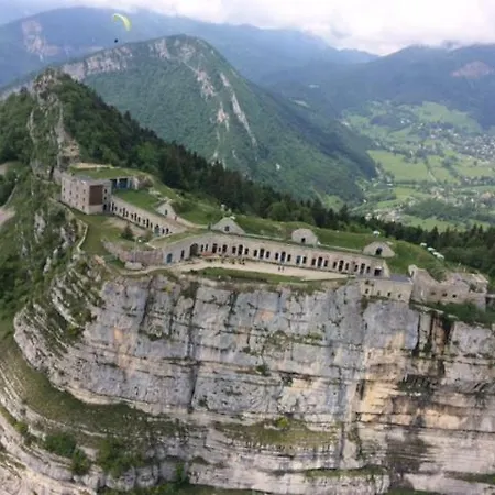 Au Coeur Du Gresivaudan Homestay *